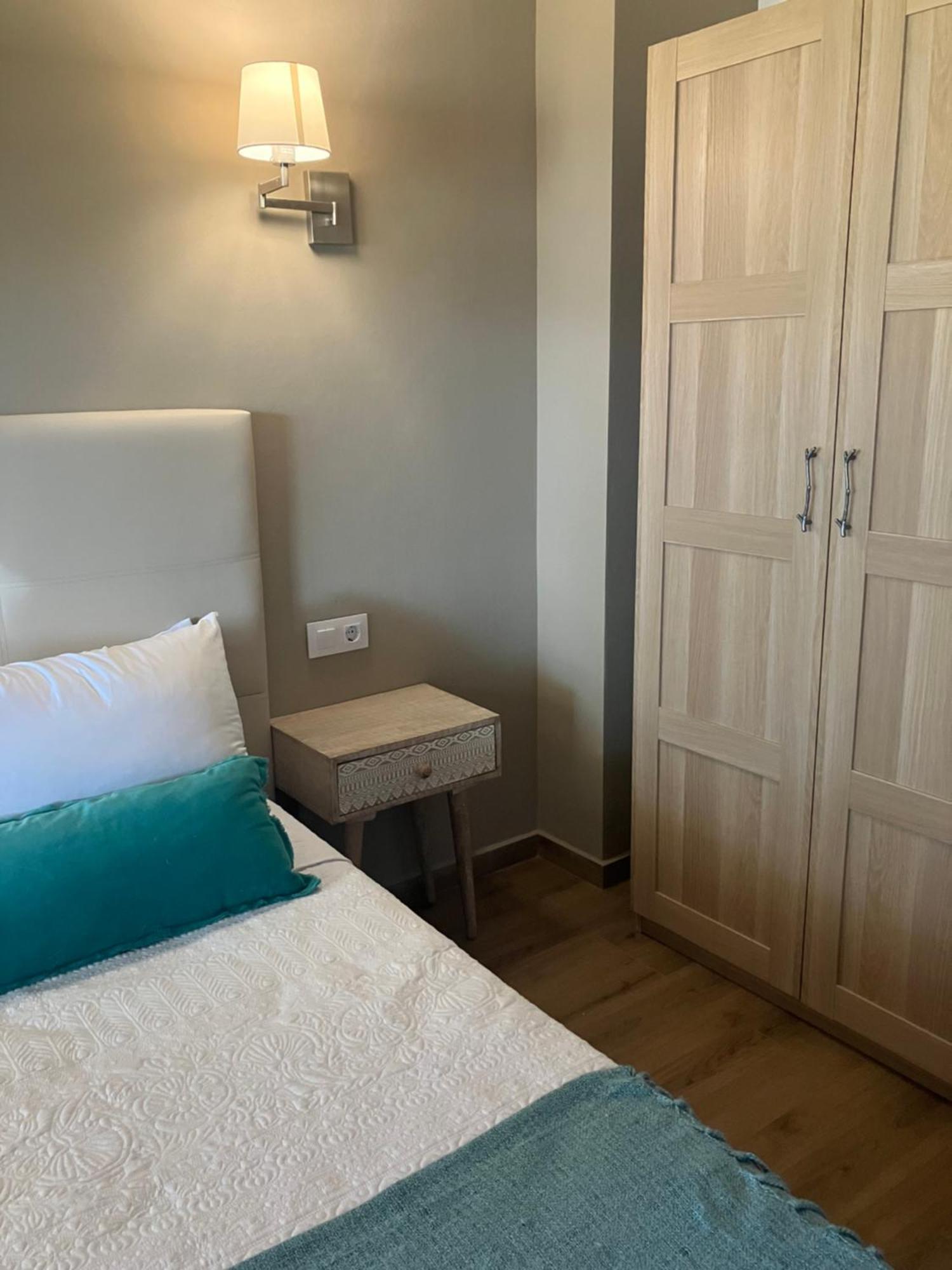 Apartamentos Montes Vindios Onís Exteriör bild