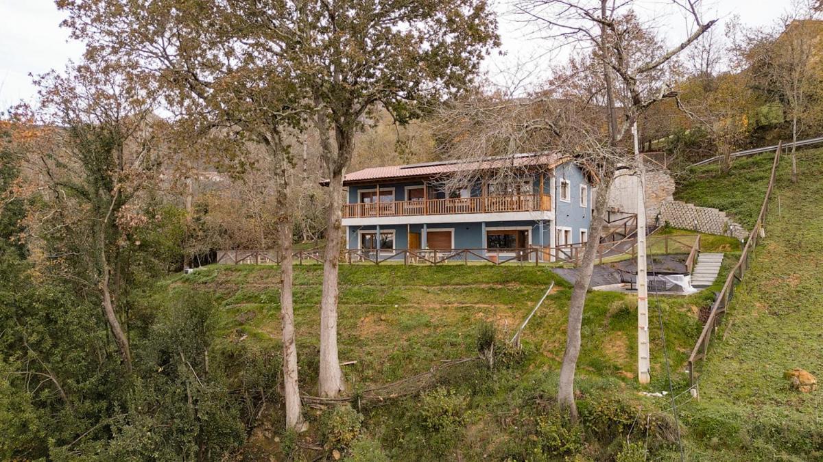 Apartamentos Montes Vindios Onís Exteriör bild