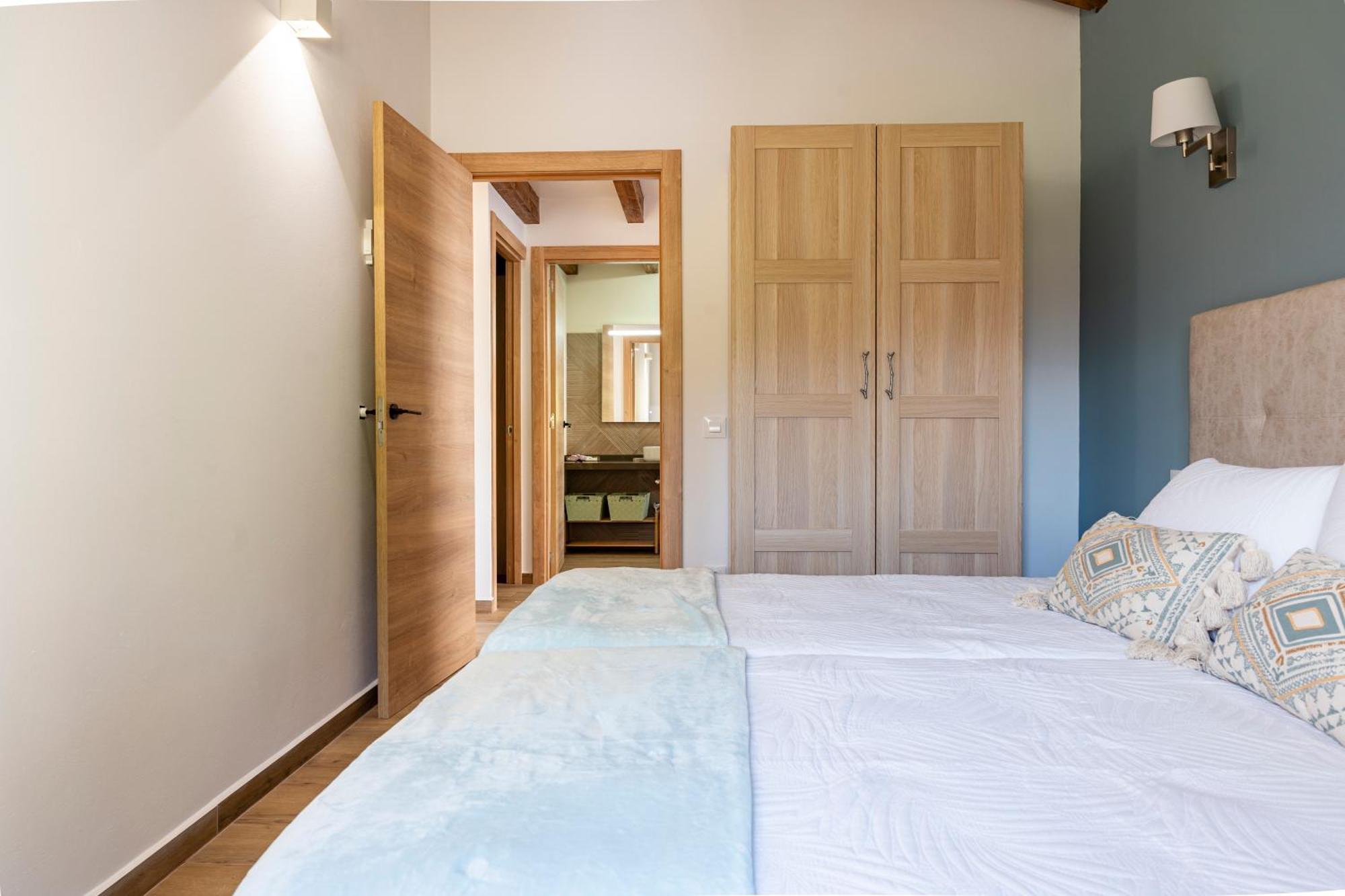 Apartamentos Montes Vindios Onís Exteriör bild